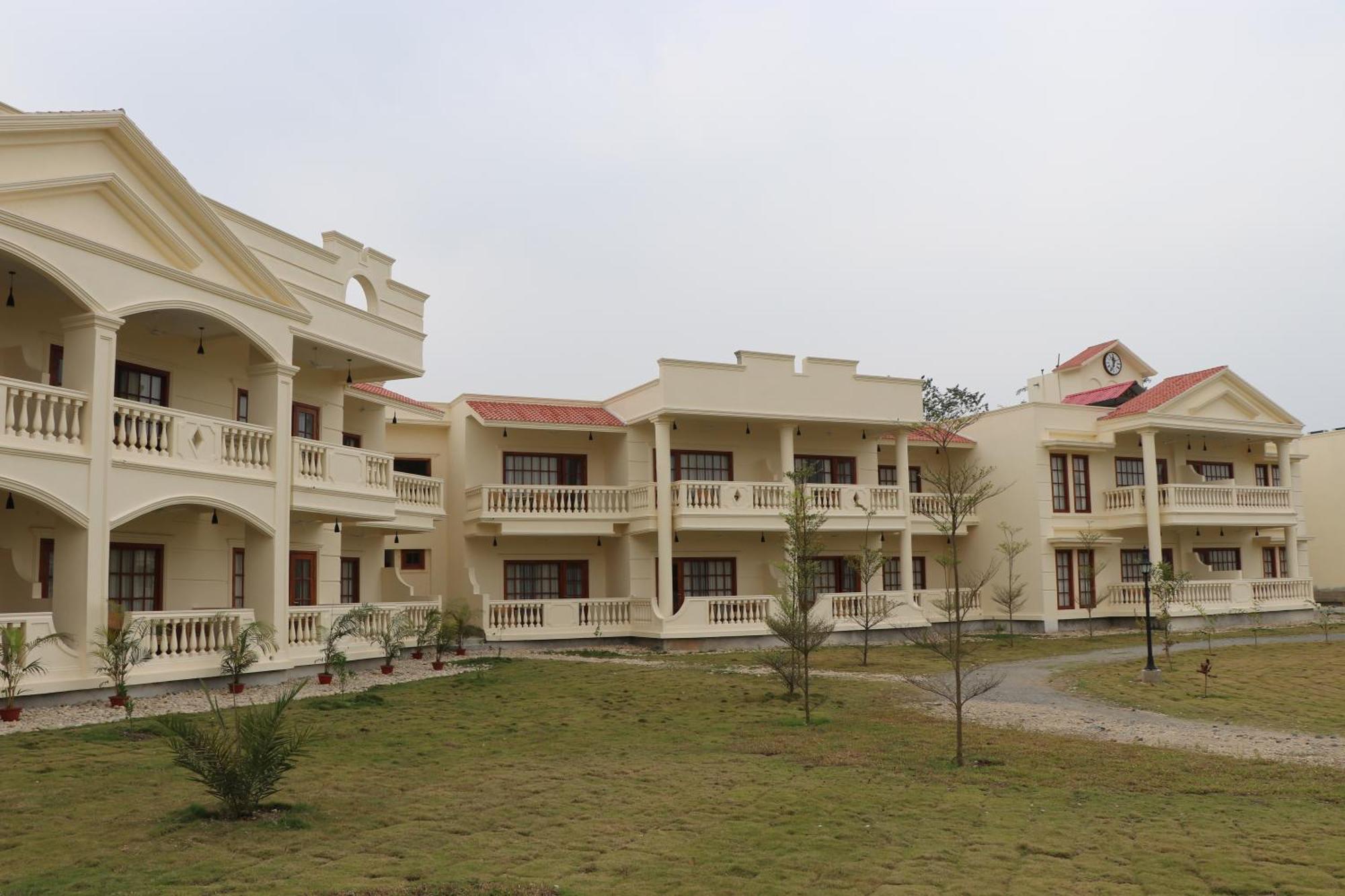 Royale De' Casa Resort Kāziranga Exterior foto
